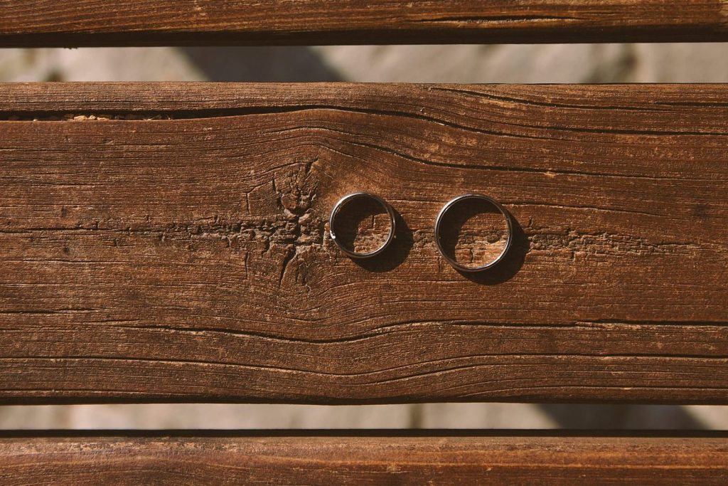 alliances en bois style mariage